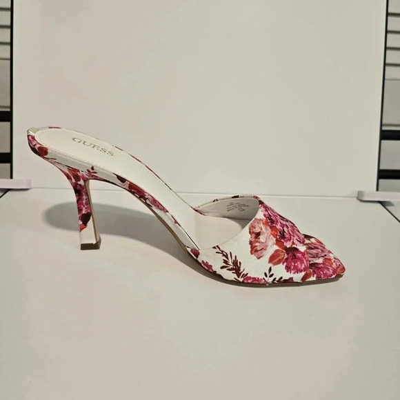 Guess Floral Print Open-Toe Heels - Picture 4 of 13